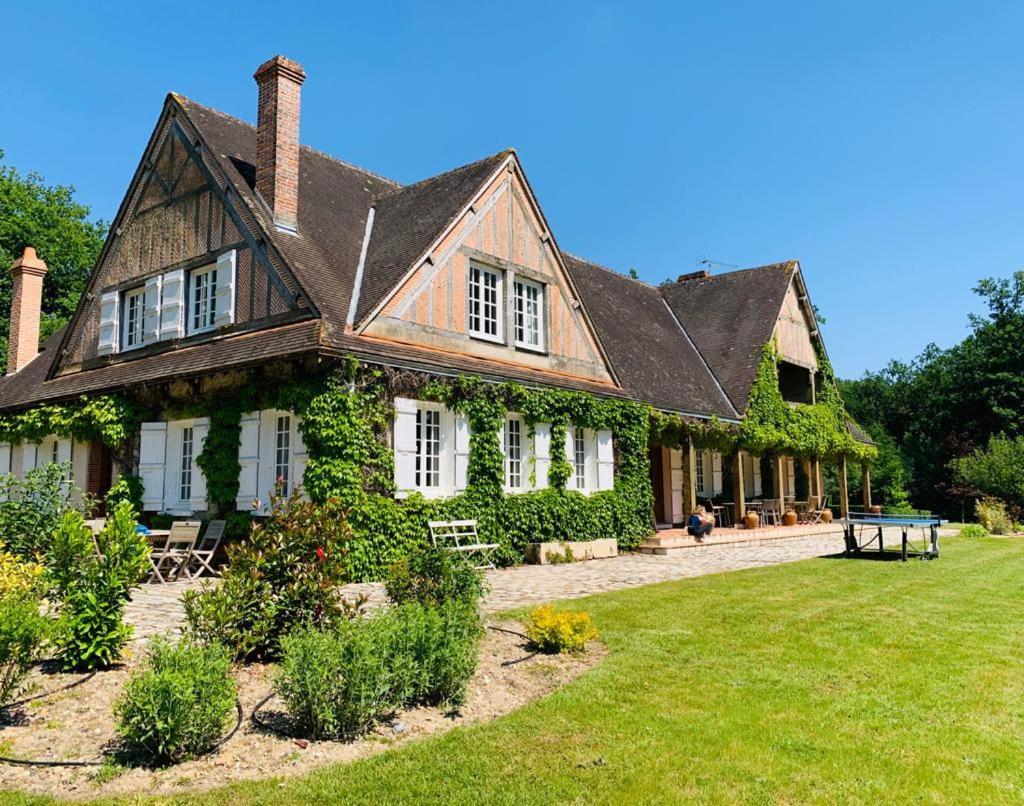 Les Vieux Guays Bed and Breakfast Cerdon  Exteriör bild