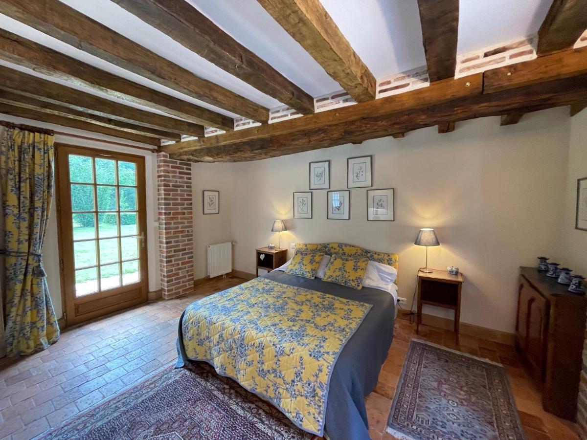 Les Vieux Guays Bed and Breakfast Cerdon  Exteriör bild