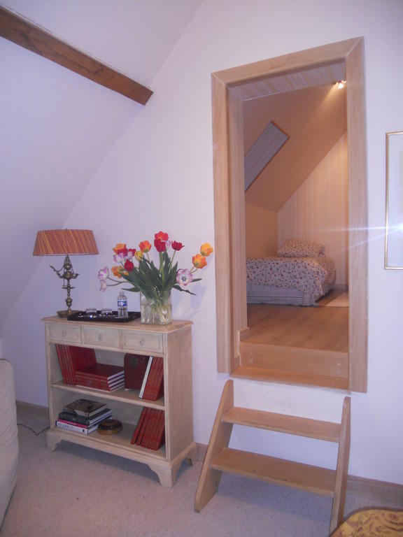 Les Vieux Guays Bed and Breakfast Cerdon  Rum bild
