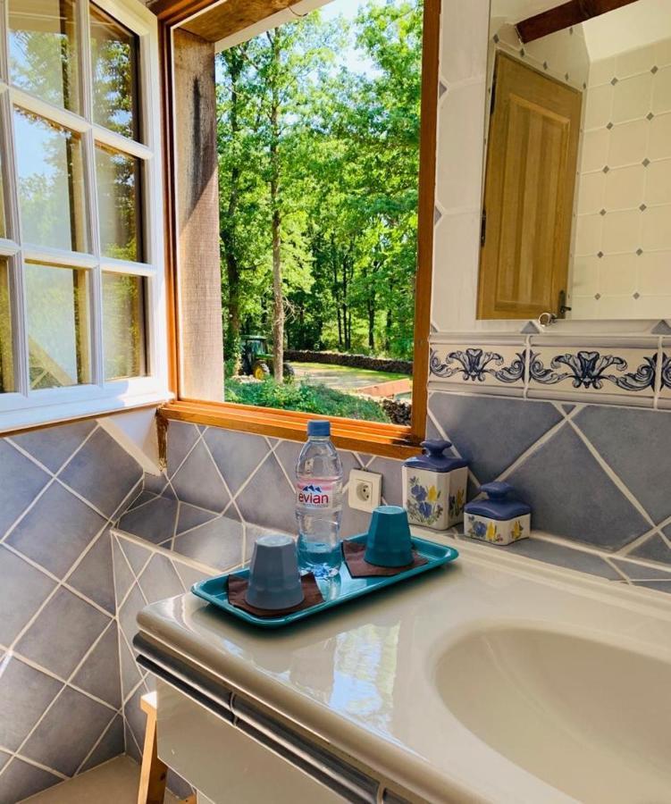 Les Vieux Guays Bed and Breakfast Cerdon  Exteriör bild